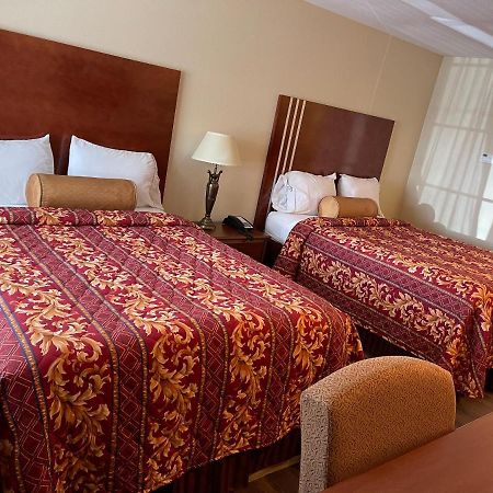 Riviera Inn And Suites Kültér fotó